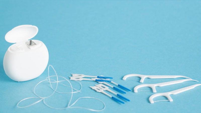 various types of flossing methods and tools